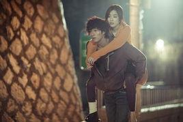 韩国电影只有你,跨越时空的深情守候