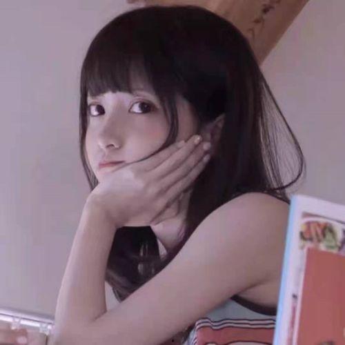 抖音娱乐吃瓜头像女生,揭秘网络红人的时尚魅力与神秘面纱”